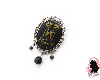 Antique Silver Conjoined Twin Brooch, Silver Conjoined Twin Cameo Brooch, Silver Siamese Twin Brooch, Silver Freak Show Brooch, Silver Bone
