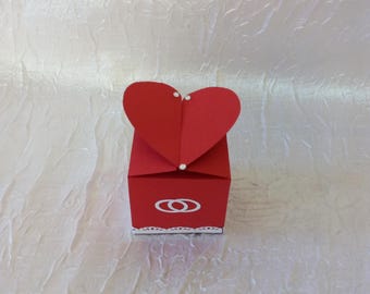 Box has Burgundy heart wedding favors