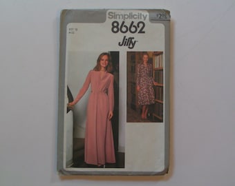 Vintage Simplicity Pattern Jiffy 8662 Misses Dress in Two Lengths