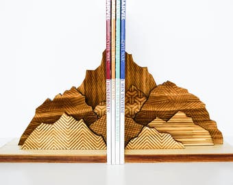 Bookends, Book ends, Mountain