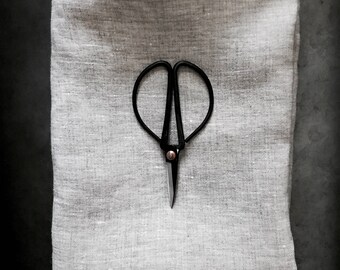 Embroidery/ Yarn/ wool/ rustic/ black/ Scissors