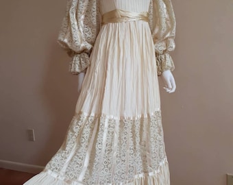 Vintage 1970s Boho Folk Lace Gunne Sax Style 70s Prairie Festival Wedding Dress