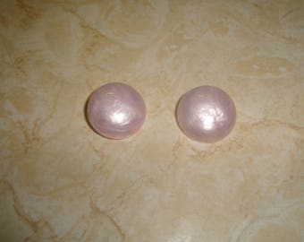 vintage clip on earrings pink swirl lucite circles