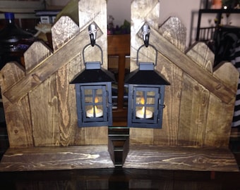 Wood "Fence" Decor with Small Lanterns Candle Holders.