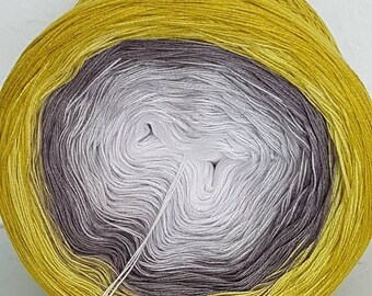 Gradient yarn "snowdrops"