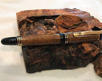 Outstanding Churchill Style Fountain Pens ( 1510 1511 )