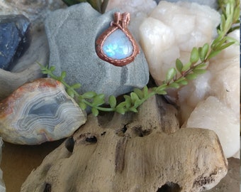 Moonstone Copper Wire Wrapped Pendant