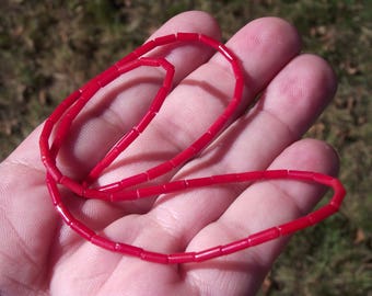 5 BEADS, RED CORAL TUBE 6 X 2 MM.