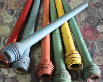 1 Antique Wooden Spool Painted 1950's