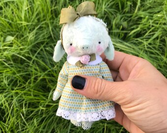 PDF Epattern for 4 inch Artist Teddy Piglet Mila by Sasha Pokrass