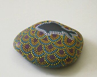 Hand Painted Fish & Scale Pattern Dot Rock