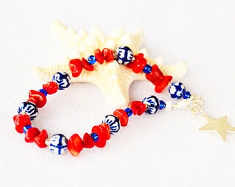 4th of July bracelet, coral bracelet, red white and blue, USA jewelry, Independence Day gift, summer jewelry, star charm, patriotic jewelry