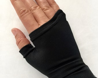 Little House Japanese Defend Wrist Support Glove small medium large