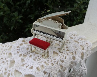 Petite Princess Fantasy Royal Grand Piano, Dollhouse Miniature Piano