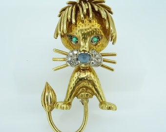 Vintage Funky Lion Pin