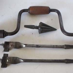 Hand Brace / 8" Throw / Steel Pipe Reamer/ 2 Expansion Bits /Adjustable /Hand Tools/ Woodworking/ Home Improvement / Farm and Ranch /Vintage