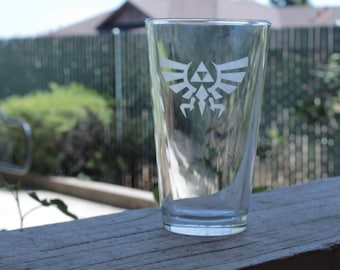 Legend of Zelda - Triforce Pint Glass