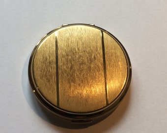 Vintage Stratton Powder Compact 1950s Gold Tone design
