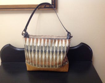 Arrow Stripe Zippered Shoulder Bag
