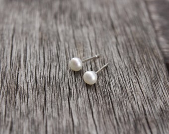 Small white Freshwater Pearl Stud Earrings, Weddings Bridal Jewelry, Ready to Ship