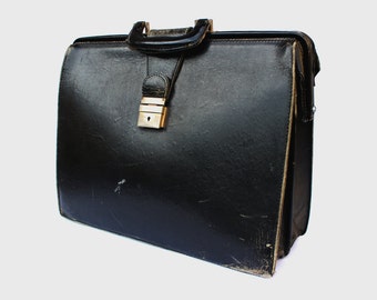 Vintage black genuine leather doctors bag large leather luggage bag leather satchel handbag work bag briefcase USSR collectible medical bag