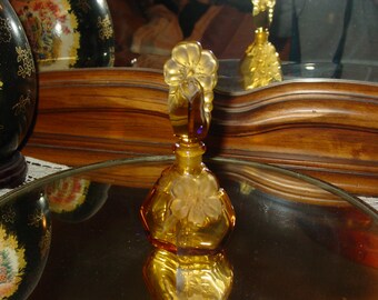 Gorgeous Vintage Amber Perfume Bottle with Dauber~Flower~Cut Glass