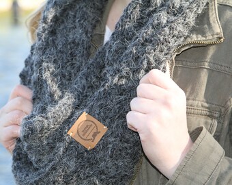 Big Infinity Scarf Night