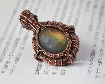 Labradorite Wire Wrapped Pendant, Labradorite Pendant, Heady Wire Wrap Pendant, Copper Pendant, Labradorite Jewelry,