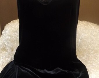 SALE Womens Black Velvet Gown Dress Medium Goth