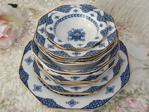 Vintage Blue Bombay 16 Pieces Woods Ware Wood & Sons England Vintage Blue Bombay 16 Pieces Woods Ware Wood & Sons England