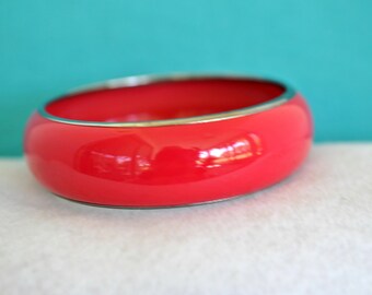 Pink Red Enamel Bangle Bracelet, Red Bangle, Pink Bangle, Wide Bangle, Chunky Bangle, Chunky Bracelet, Red Bracelet, Pink Bracelet 18-167
