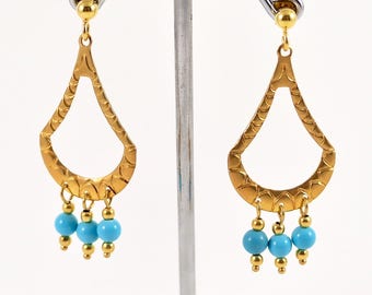Gold earrings with turquoises