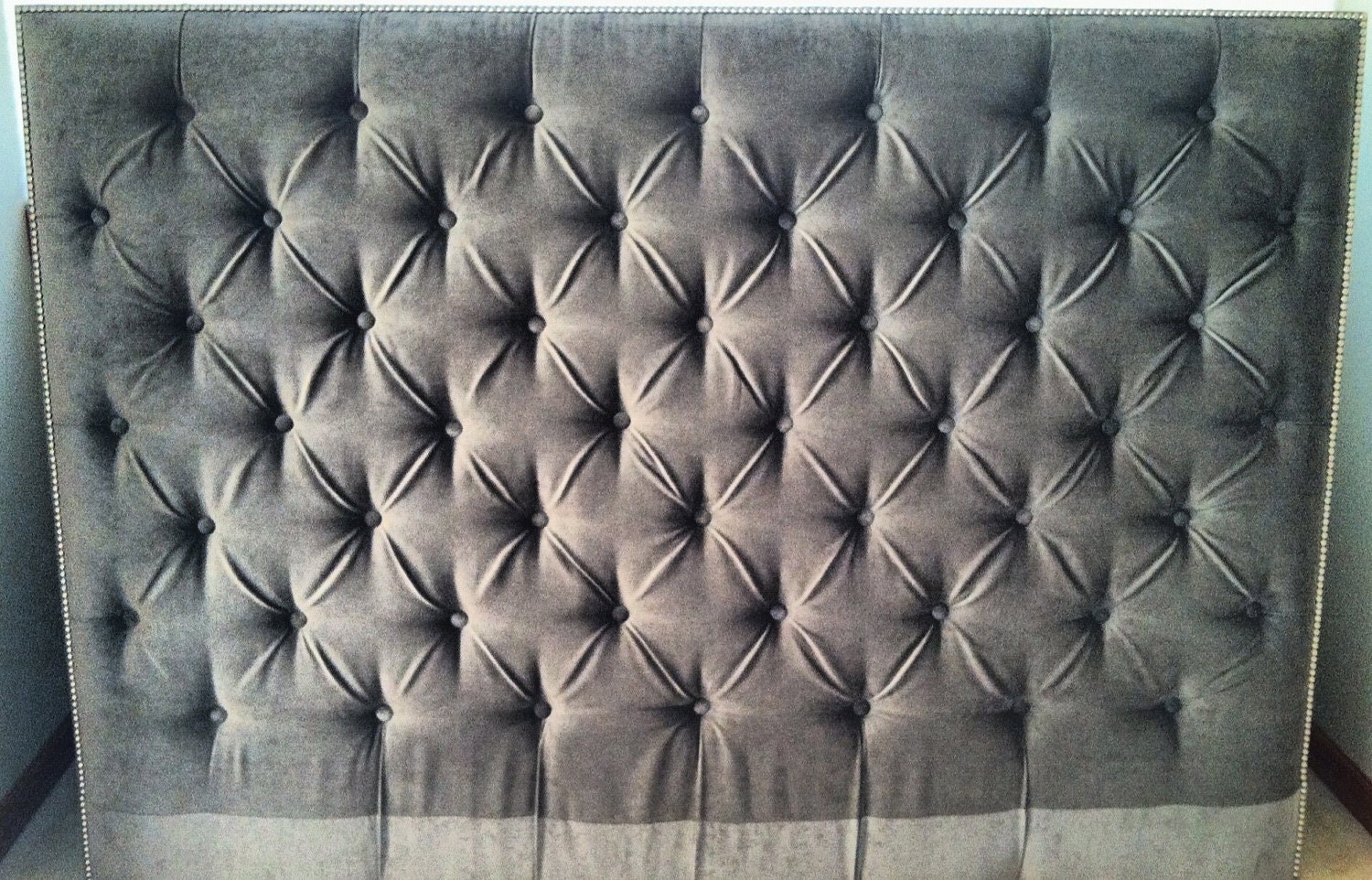 Diamond Tufted Vintage Velvet Headboard with Nailhead Border