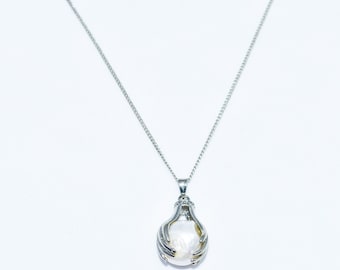 Pearl&Stainless Steel Clam Pendant/Sterling Silver Chain