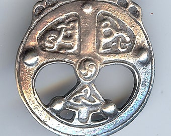 ANTIQUE STERLING SILVER ornate Celtic circle pin brooch