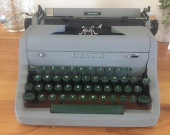 Royal Quiet DeLuxe portable typewriter, vintage typewriter, working typewriter, fully functional, qwerty, vintage decor, typewriter, 1960