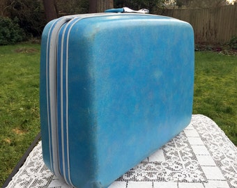 Blue Samsonite Case/Samsonite Silhouette/Sky Blue Suitcase/80's Samsonite Case/Hard Sided Suitase/Wedding Suitcase/Photo Prop/Storage