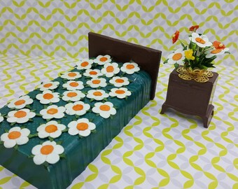 Plasco Bedroom Bed and Night stand Toy Dollhouse Traditional Style 1944