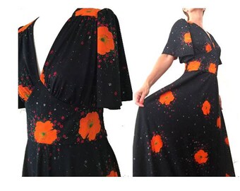 1970s POPPIES floral Bell Sleeves MAXI DRESS // Festival floral hippie maxi Prairie maxi dress // size eu 38- uk 10- us 6