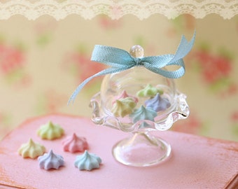 Dollhouse Miniature Food - Elegant Pastel Meringues