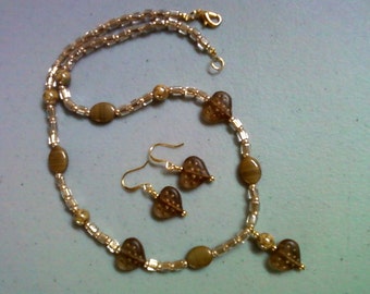 Beige and Gold Heart Necklace and Earrings (0184)