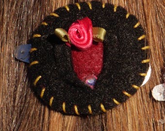 Vagina Barrette Ornament - iFelt Vaginas - Felt Vagina Sensual Sable Design