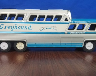 Vintage Greyhound Scenicruiser Coach Bus Friction Tin Toy #2570 Japan