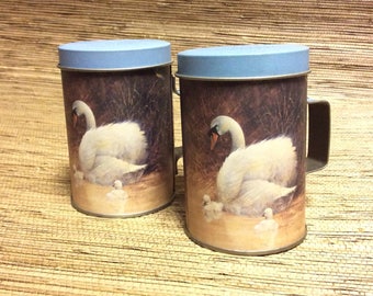 Swan Salt and Pepper Shakers - Swans - Salt Shaker - Pepper Shaker - Home Decor - Kitchen Decor - Shakers - Housewarming Gift