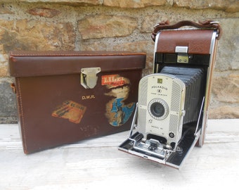 Vintage Camera Folding Bellows Polaroid Land Camera Model 95 with Original Case Brown Leather Vintage Gift for Photographer Prop