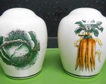 Salt and Pepper Shakers, Farmer's Market Salt and Pepper Shakers,Phaltzgraff Salt and Pepper Shakers,Vintage Salt and Pepper