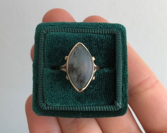 Victorian Moss Agate Navette Ring in 10K Yellow Gold circa 1890