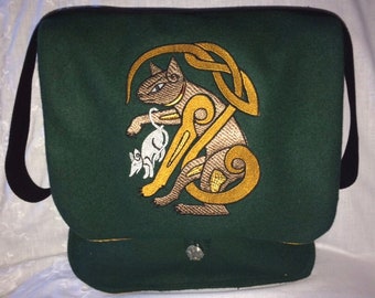 Celtic Knotwork Cat Haversack - wool and silk
