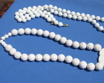 Lot Of Retro White Beaded Necklaces Stained Beads TLC