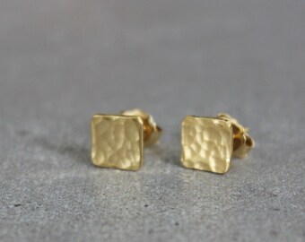 Gold square earrings, Small gold stud earrings, Gold hammered earrings, Square studs, Minimalist earrings